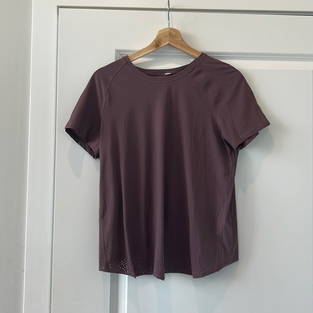 Lululemon top